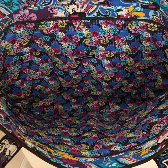 Vera Bradley Disney Mickeys Celebration XL Tote Bag -Rare Find~Sold Out~New Tag - Picture 5 of 6